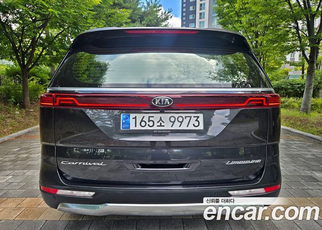 Kia Canival 2021 — photo 6