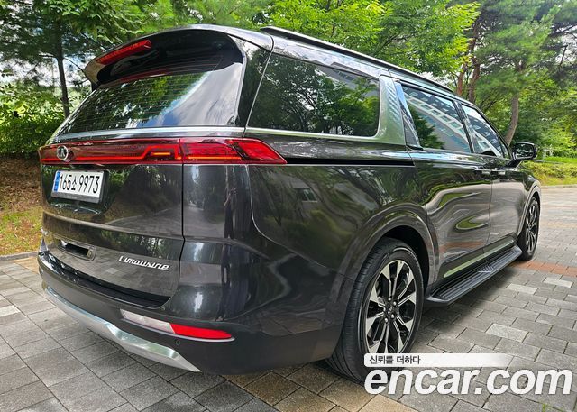 Kia Canival 2021 — photo 7