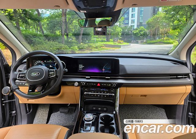 Kia Canival 2021 — photo 11
