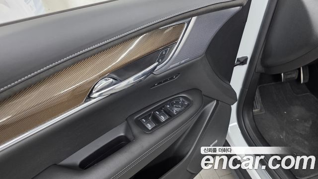 Cadillac XT6 2020 — photo 30