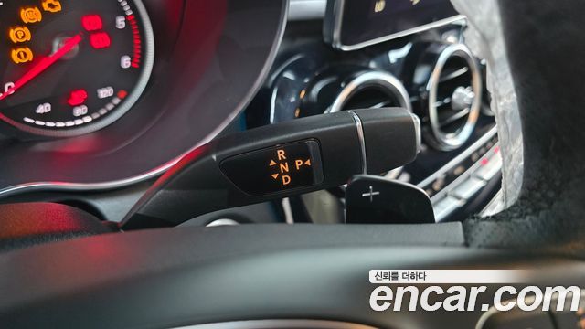 Mercedes-Benz C-Class 2018 — photo 12