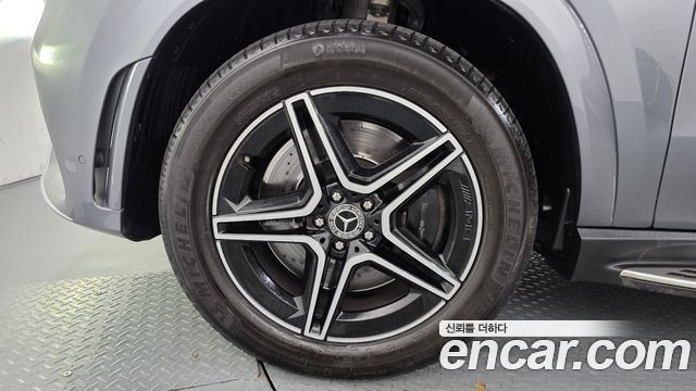Mercedes-Benz GLE-Class 2021 — photo 5
