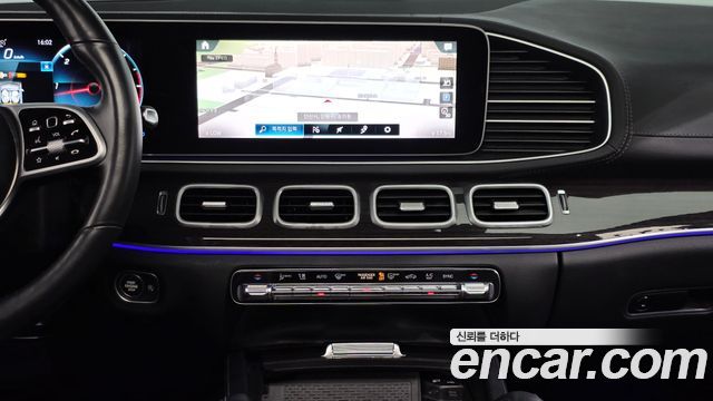 Mercedes-Benz GLE-Class 2021 — photo 18