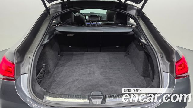 Mercedes-Benz GLE-Class 2021 — photo 25