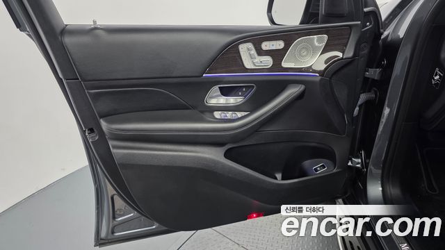 Mercedes-Benz GLE-Class 2021 — photo 14