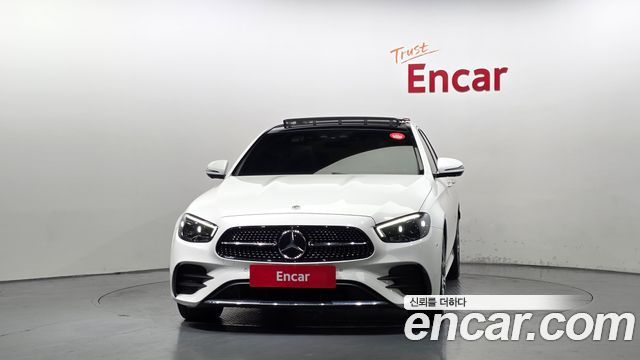 Mercedes-Benz E-Class 2021 — photo 3