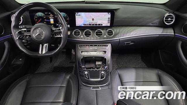 Mercedes-Benz E-Class 2021 — photo 10