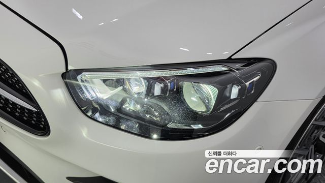 Mercedes-Benz E-Class 2021 — photo 8