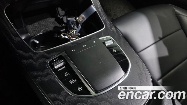 Mercedes-Benz E-Class 2021 — photo 37