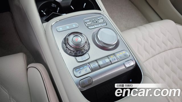 Genesis G90 2023 — photo 9