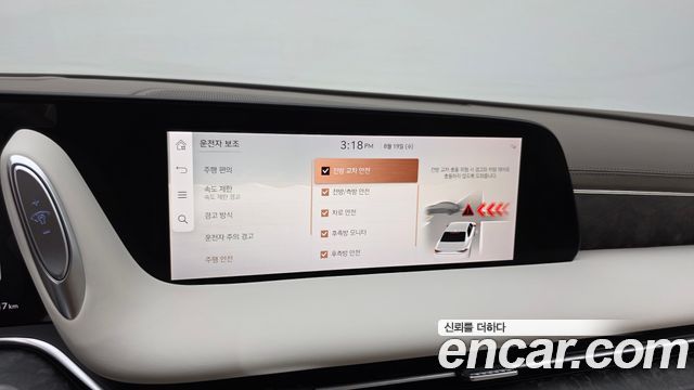 Genesis G90 2023 — photo 17