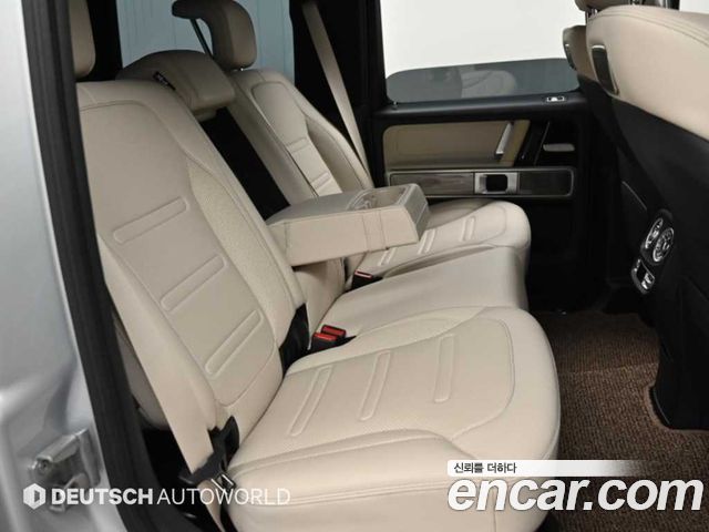 Mercedes-Benz G-Class 2023 — photo 12