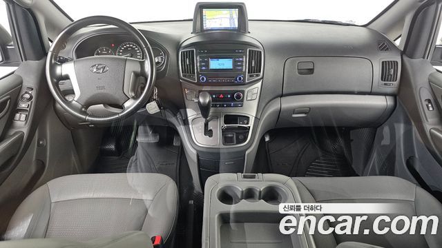 Hyundai Starex 2021 — photo 10