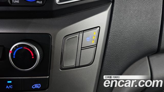Hyundai Starex 2021 — photo 28