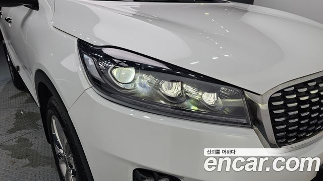 Kia Sorento 2019 — photo 8