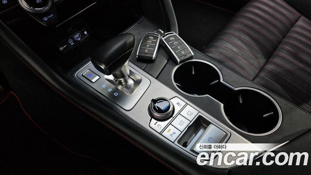 Genesis G70 2018 — photo 12