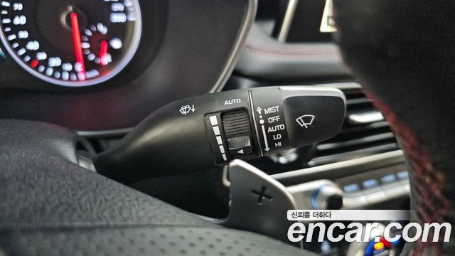 Genesis G70 2018 — photo 21