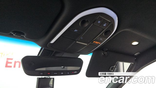 Genesis G70 2018 — photo 23