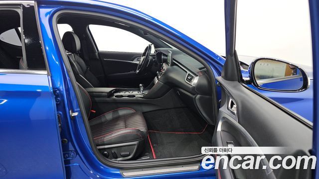 Genesis G70 2018 — photo 24