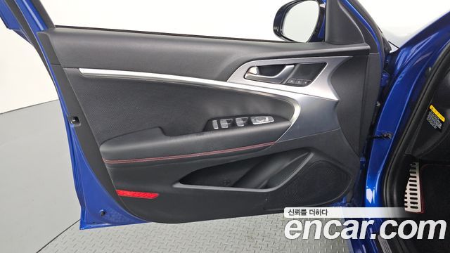 Genesis G70 2018 — photo 14