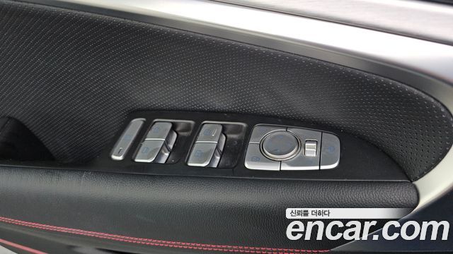 Genesis G70 2018 — photo 16