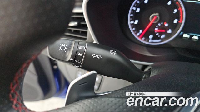 Genesis G70 2018 — photo 30