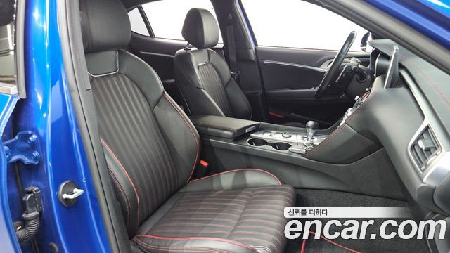 Genesis G70 2018 — photo 31