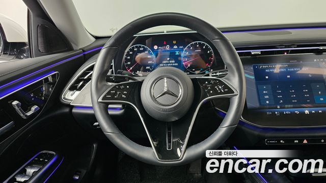 Mercedes-Benz E-Class 2024 — photo 20