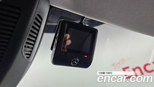 Mercedes-Benz E-Class 2024 — photo 23