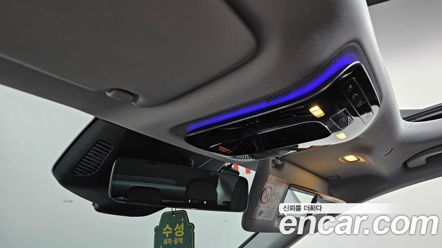 Mercedes-Benz E-Class 2024 — photo 26