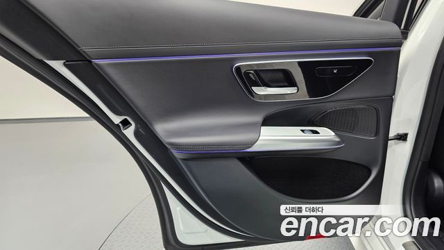 Mercedes-Benz E-Class 2024 — photo 15