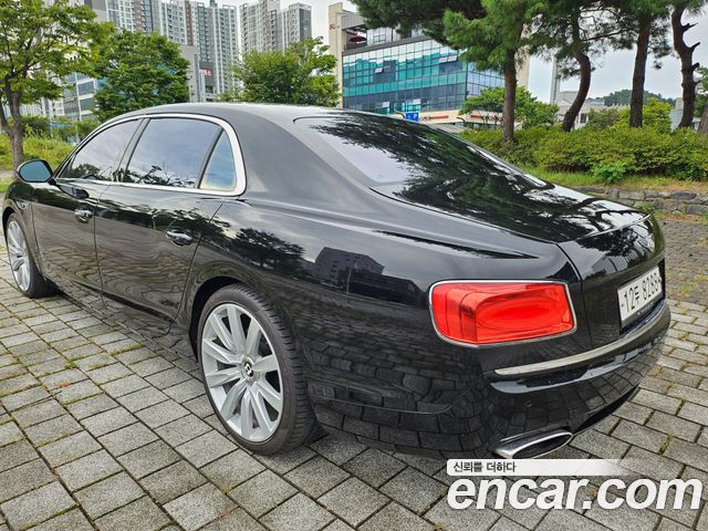 Bentley Flying Spur 2015 — photo 6