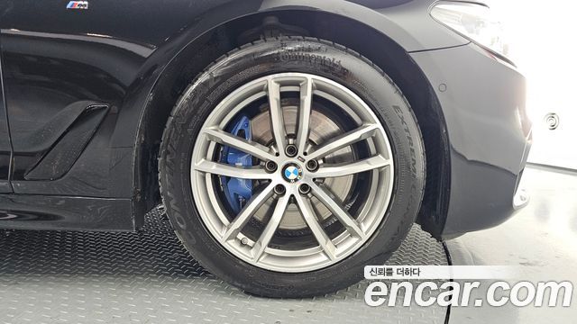 BMW 5-Series 2017 — photo 7