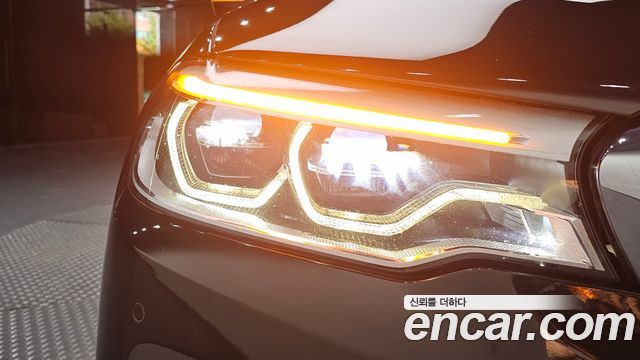 BMW 5-Series 2017 — photo 8