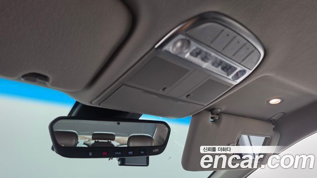 Genesis EQ900 2016 — photo 17