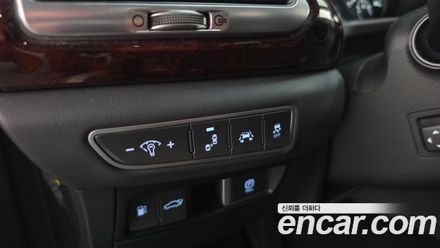 Genesis EQ900 2016 — photo 18