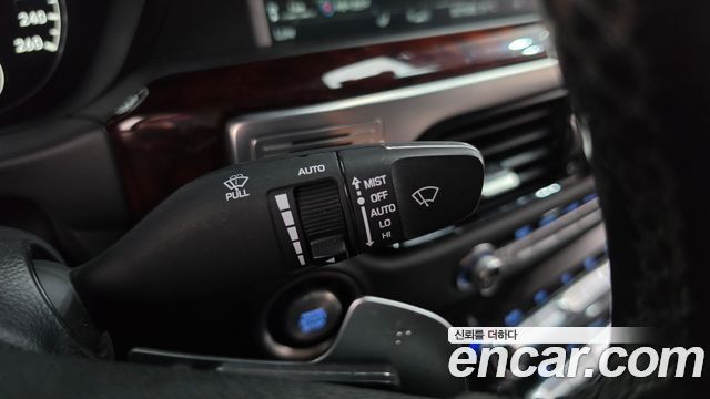 Genesis EQ900 2016 — photo 20