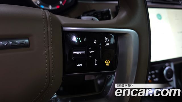 Land Rover Range Rover 2023 — photo 31