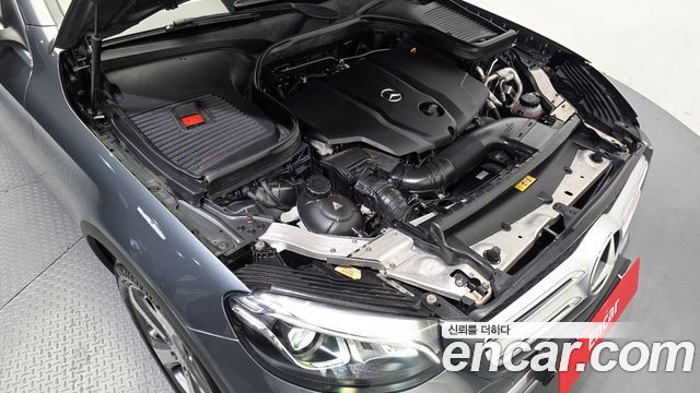 Mercedes-Benz GLC-Class 2016 — photo 6