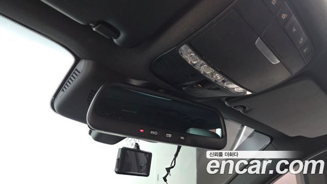 Mercedes-Benz GLC-Class 2016 — photo 16