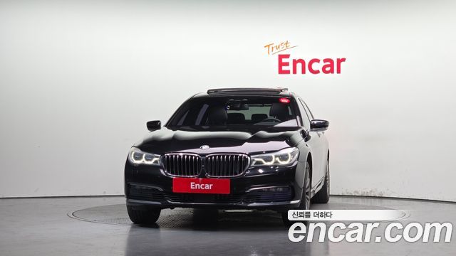 BMW 7-Series 2016 — photo 3