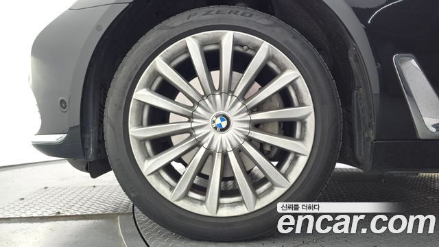 BMW 7-Series 2016 — photo 5