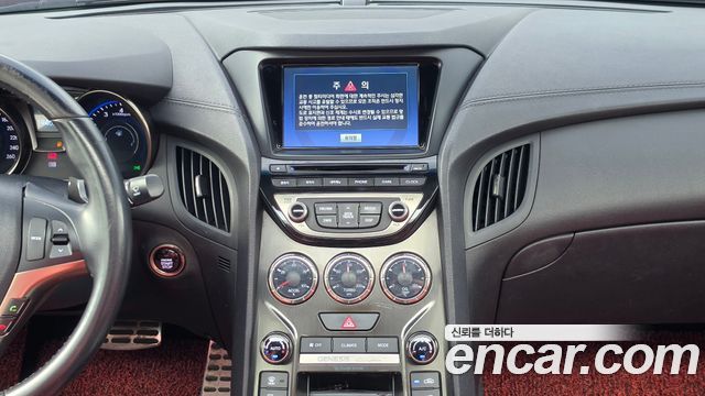 Hyundai Genesis 2014 — photo 14