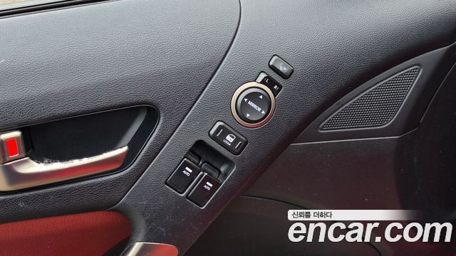 Hyundai Genesis 2014 — photo 17