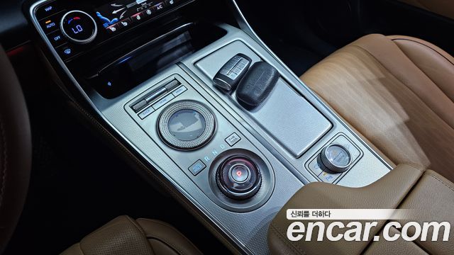 Genesis GV80 2022 — photo 12