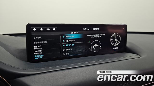 Genesis GV80 2022 — photo 28