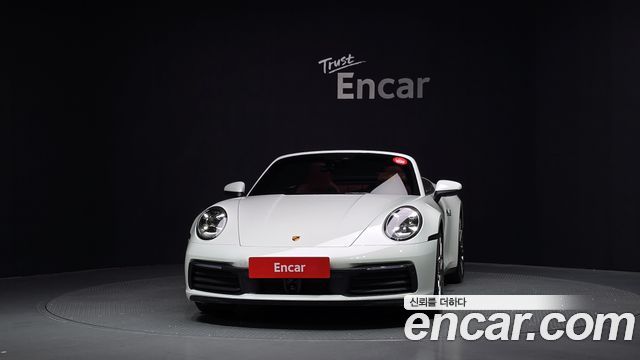 Porsche 911 2021 — photo 3