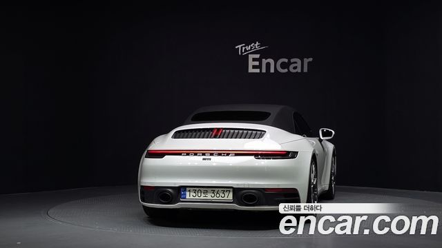 Porsche 911 2021 — photo 4