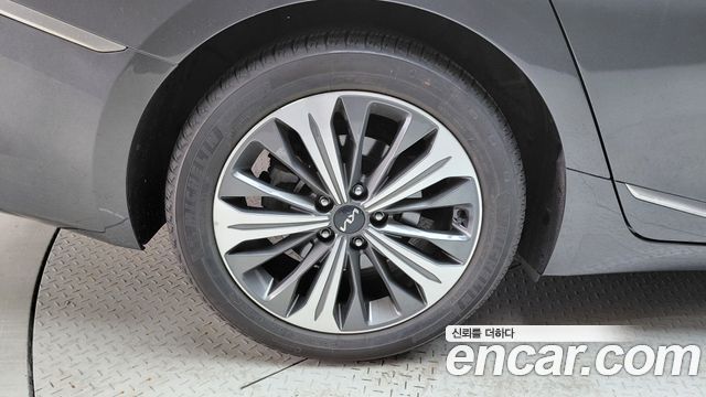 Kia K8 2022 — photo 5