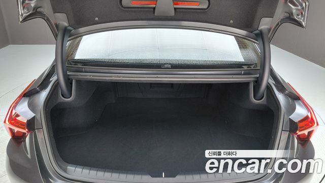 Kia K8 2022 — photo 32